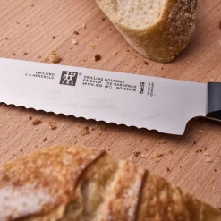 Brotmesser 20 cm, Wellenschliff