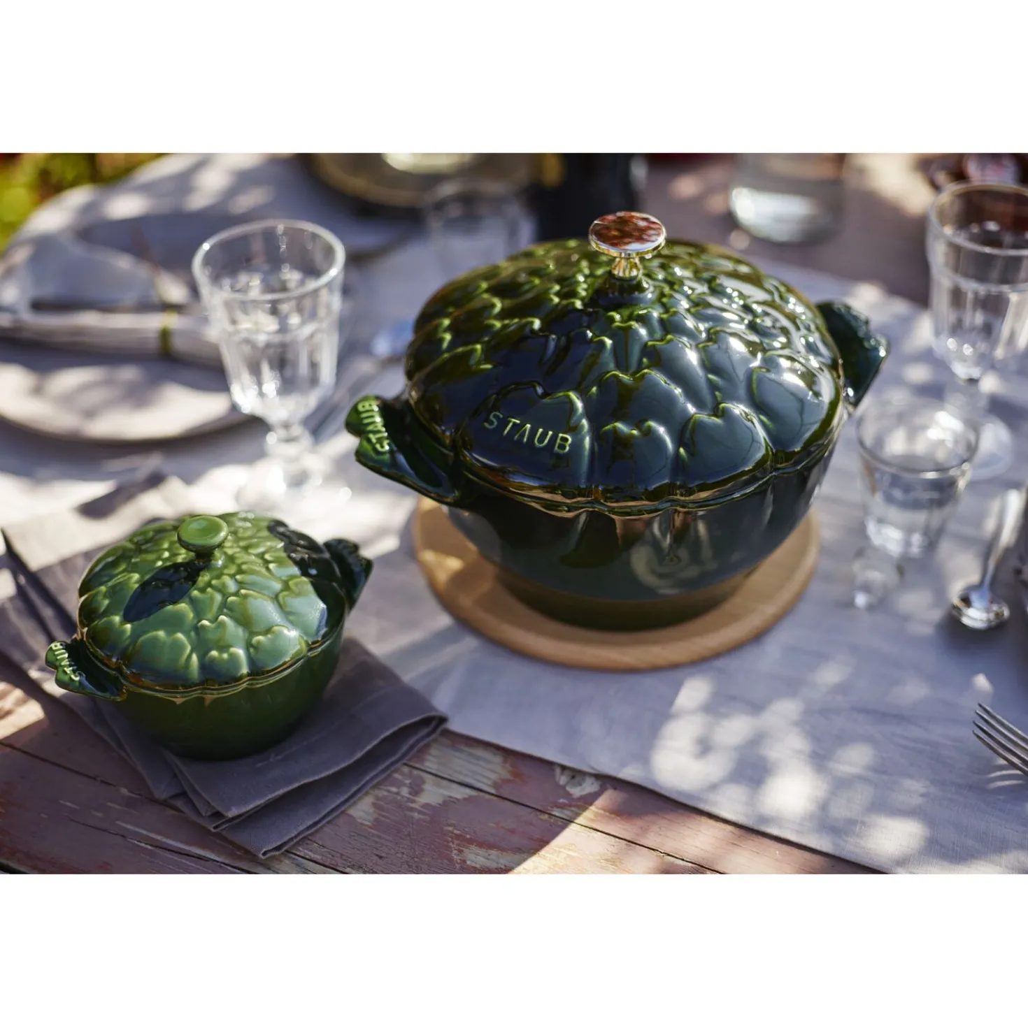 Cocotte 22 cm, Artischocke, Basilikum-Grün, Gusseisen