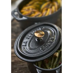 Cocotte 15 cm, oval, Schwarz, Gusseisen