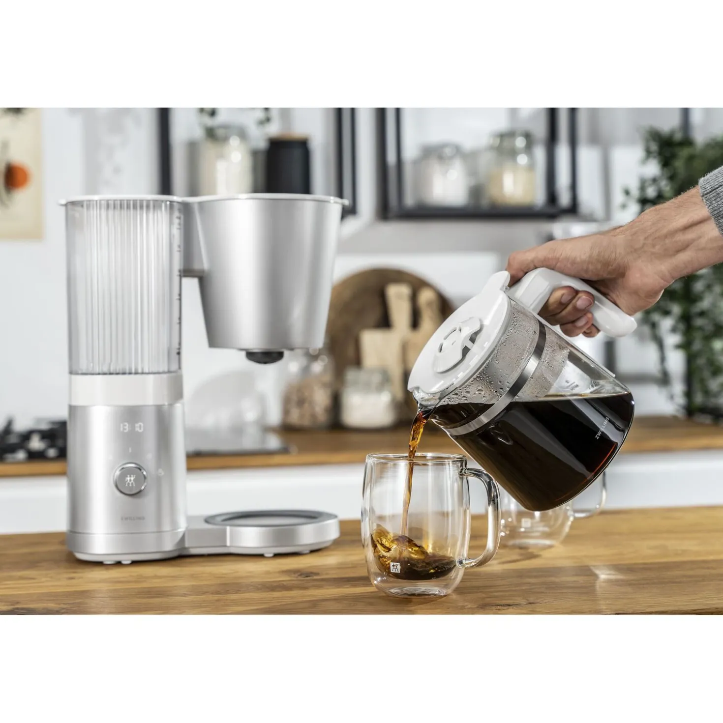 Filterkaffeemaschine, 1,5 l, Silber-Weiß