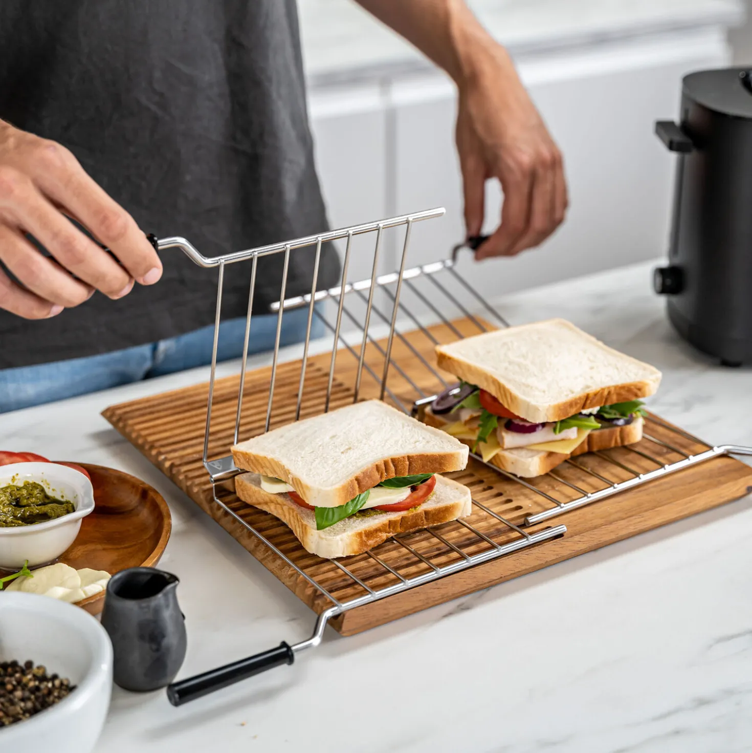 Kurzschlitztoaster, Sandwichzange & Brötchenaufsatz Set, 4-tlg., Weiß/Silber, Stahl