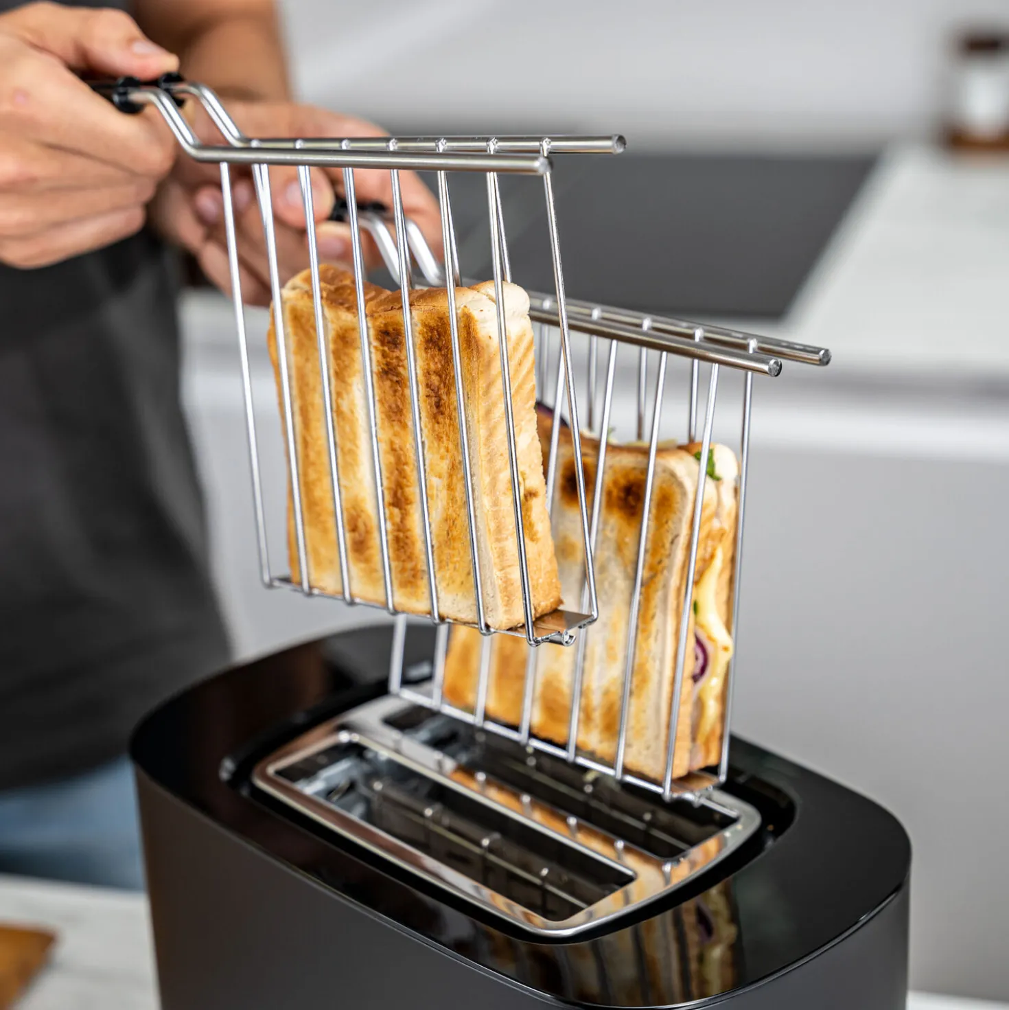 Kurzschlitztoaster, Sandwichzange & Brötchenaufsatz Set, 4-tlg., Weiß/Silber, Stahl
