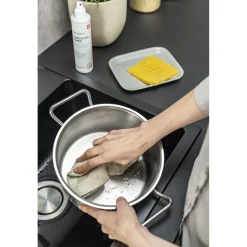 Reinigung und Pflege