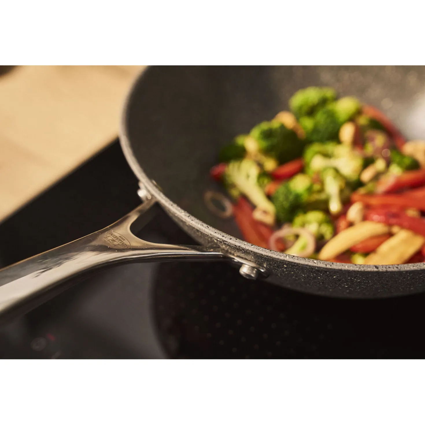 Wok, 30 cm, Aluminium, Titanverstärkte keramische Antihaftbeschichtung