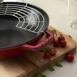 Wok mit Glasdeckel 30 cm, rund, Kirsch-Rot, Gusseisen